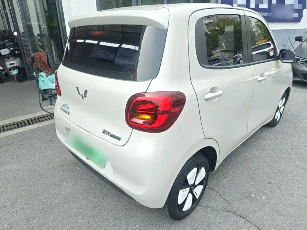 Wuling MINIEV — миниатюра 7