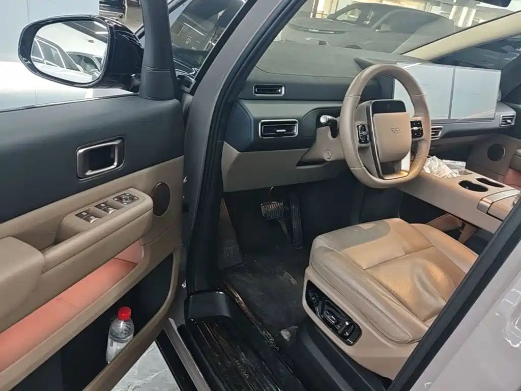 Li Auto Li MEGA — миниатюра 16