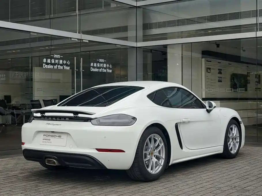 Porsche 718 2022 Cayman 2.0T