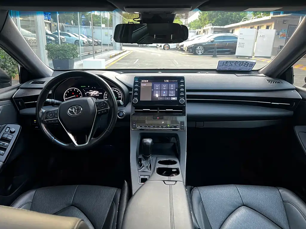 Toyota Avalon — миниатюра 10