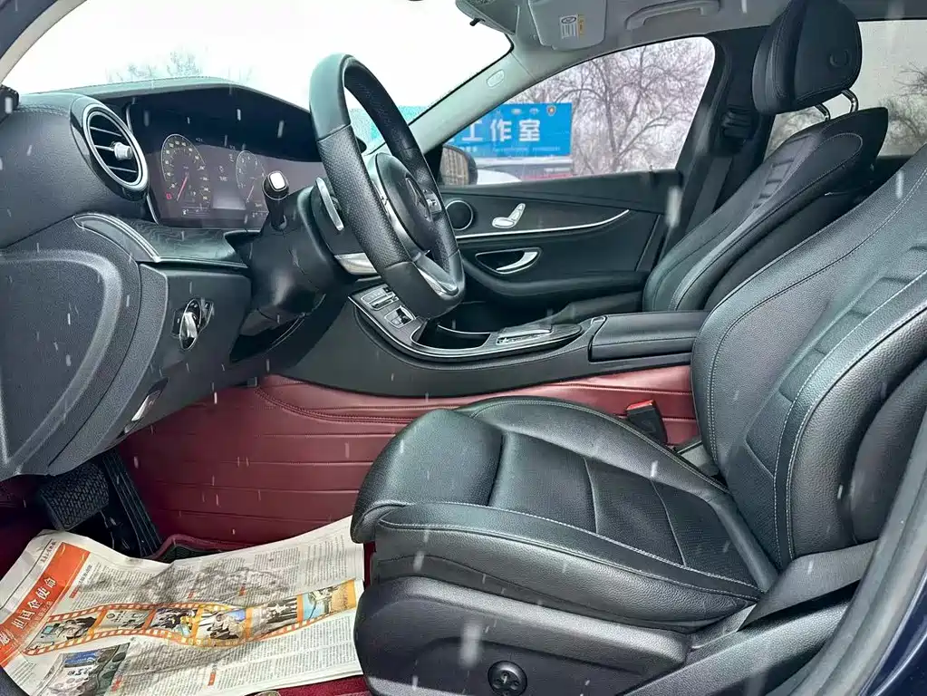 MERCEDES-BENZ E CLASS