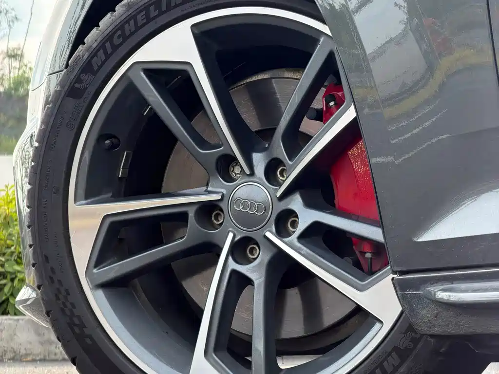 Audi A4L 2019 45 TFSI quattro Sport V