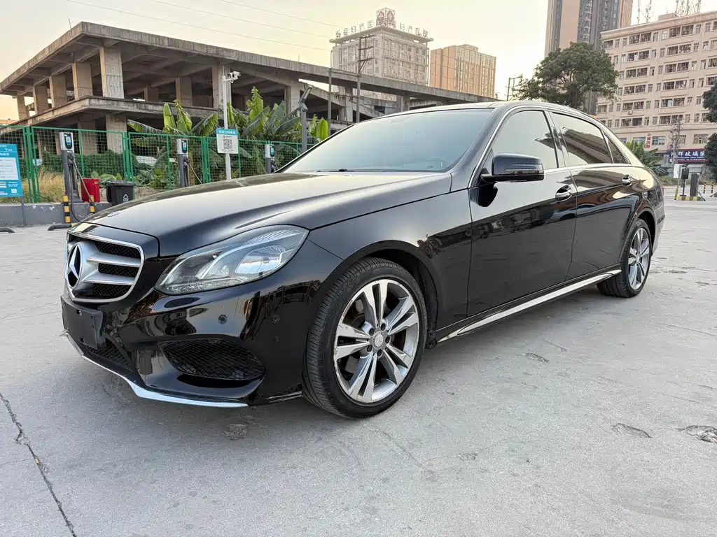 Mercedes-Benz E-Class 2015