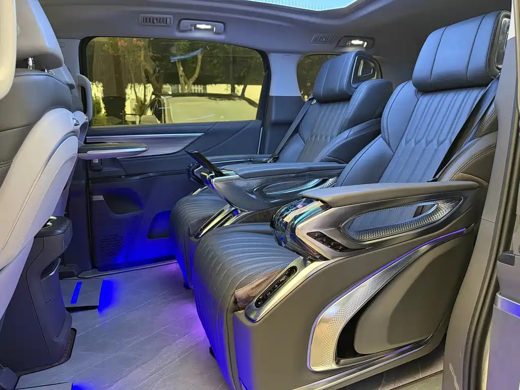 Buick GL8 — миниатюра 4