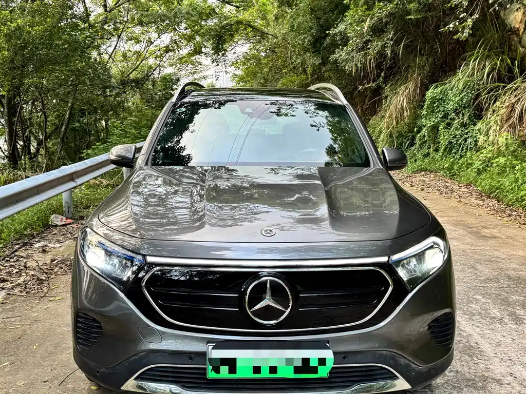 Mercedes-Benz EQB — миниатюра 2