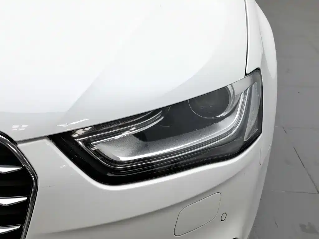 Audi A4L 2016 35 TFSI AT