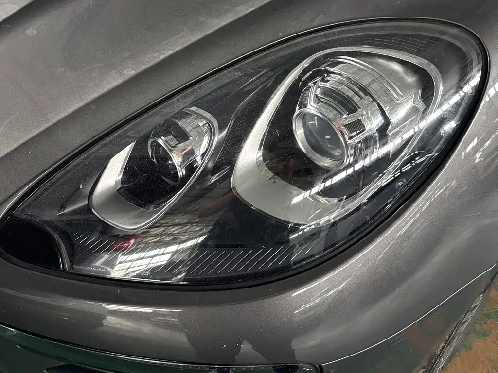Porsche Macan — миниатюра 10