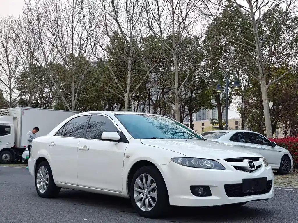 Mazda Mazda6 2013 2.0L AT Fashion