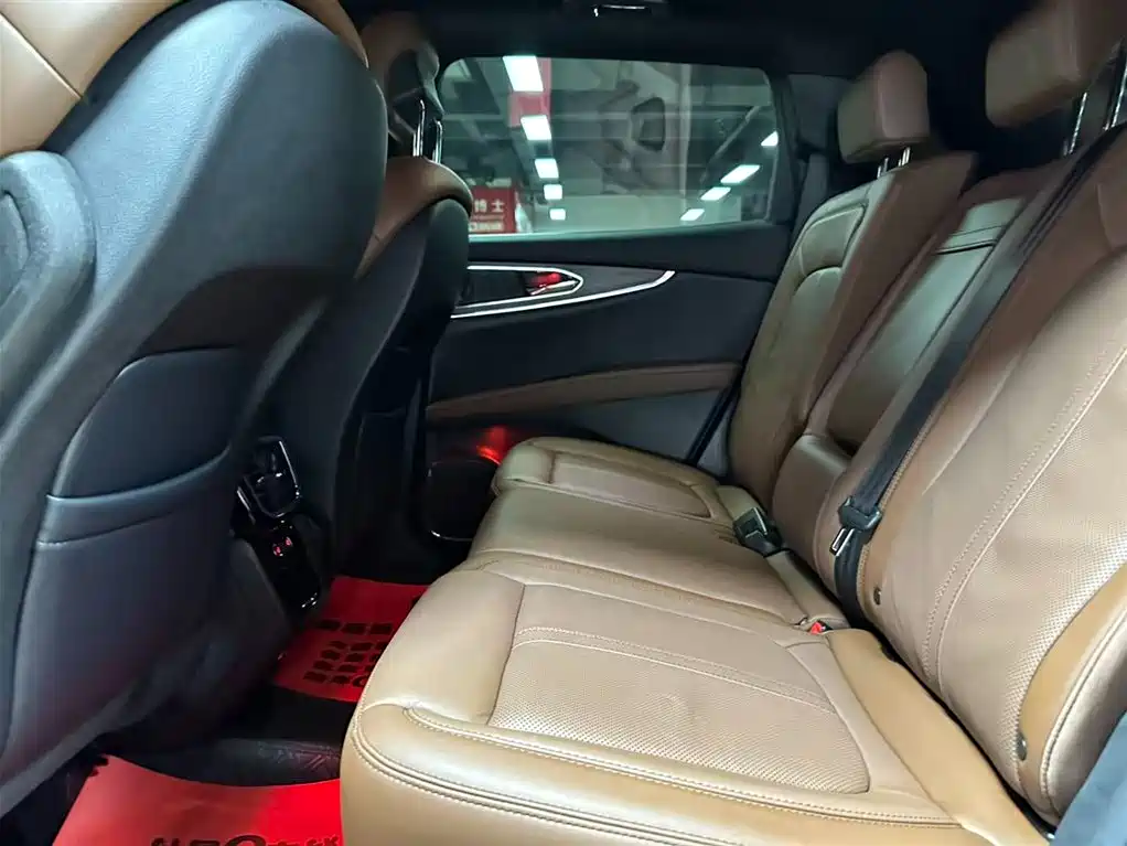 Lincoln Nautilus 2021 2.7T