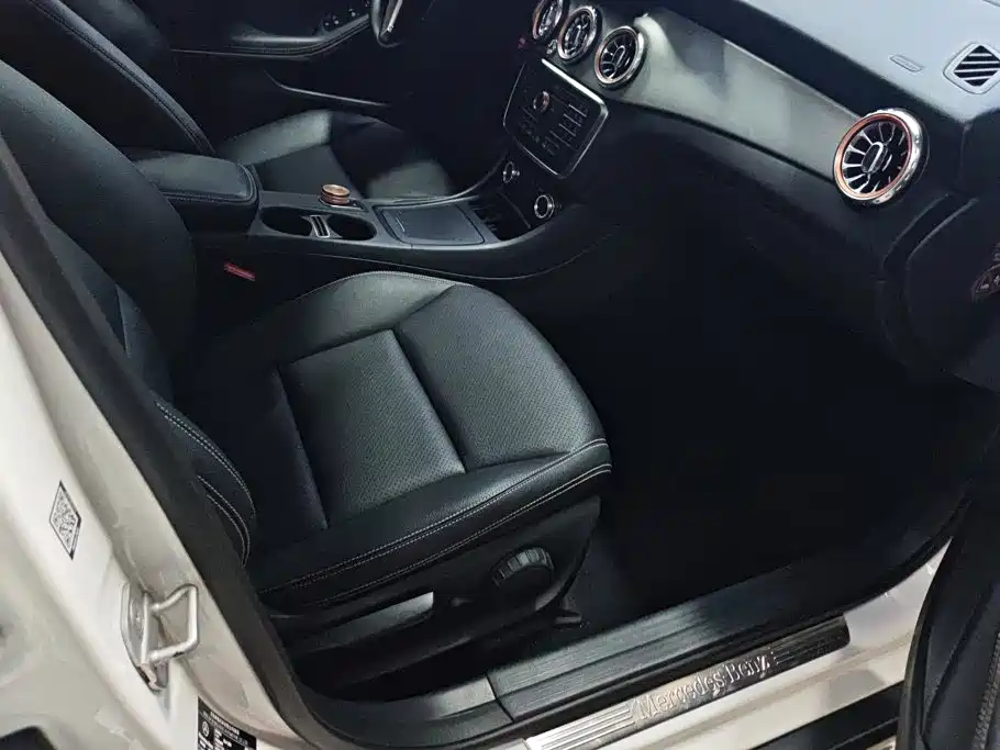 Mercedes-Benz GLA 2016 GLA 200