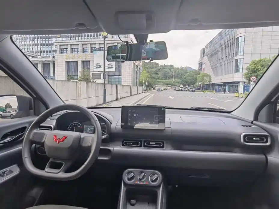 Wuling Hongguang EV — миниатюра 8