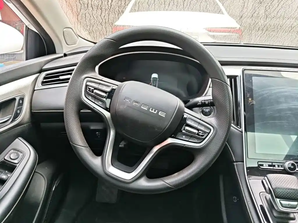 Roewe i6 MAX New Energy — миниатюра 11