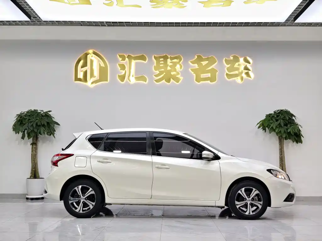 Nissan Tiida 2020 1.6L CVT