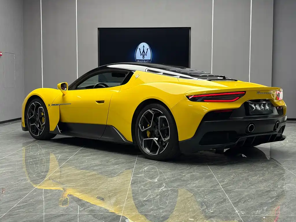 Maserati MC20 — миниатюра 8