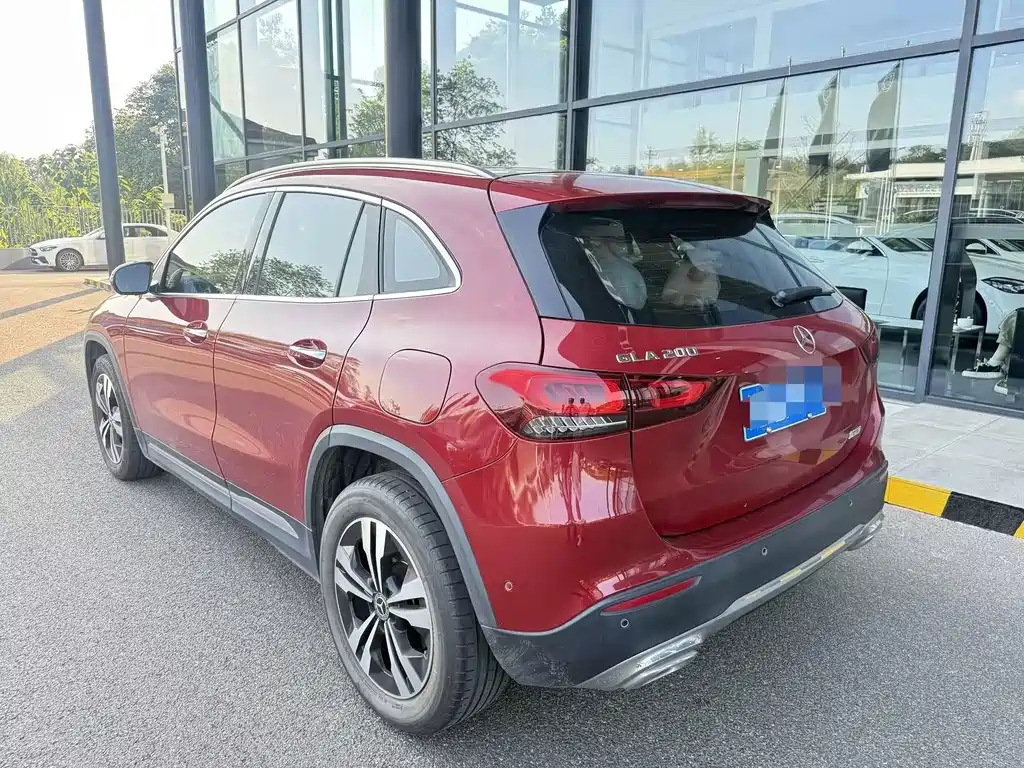 Mercedes-Benz GLA — миниатюра 8