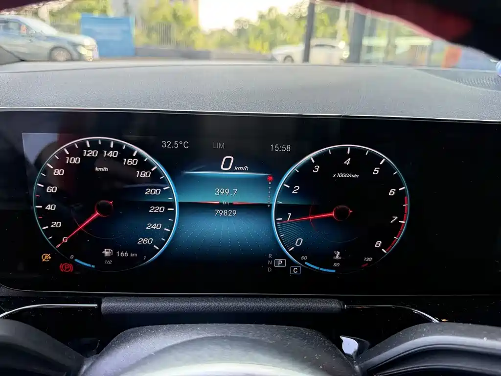 Mercedes-Benz GLA — миниатюра 4