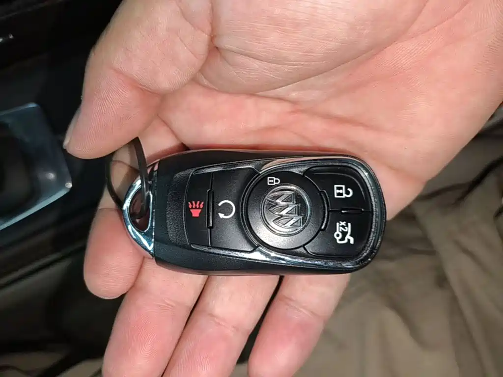 Buick LaCrosse — миниатюра 17