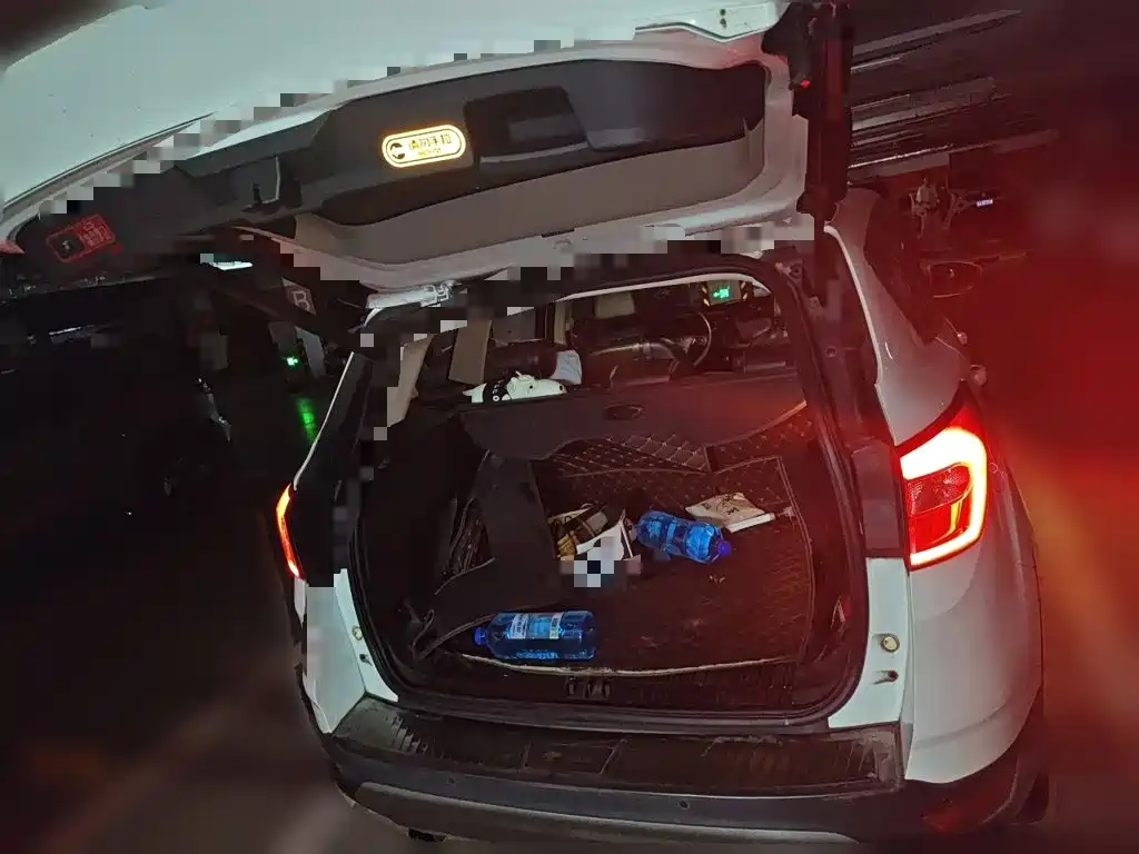 Ford Kuga — миниатюра 10