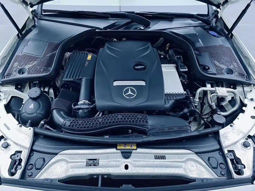 Mercedes-Benz C-Class — миниатюра 13