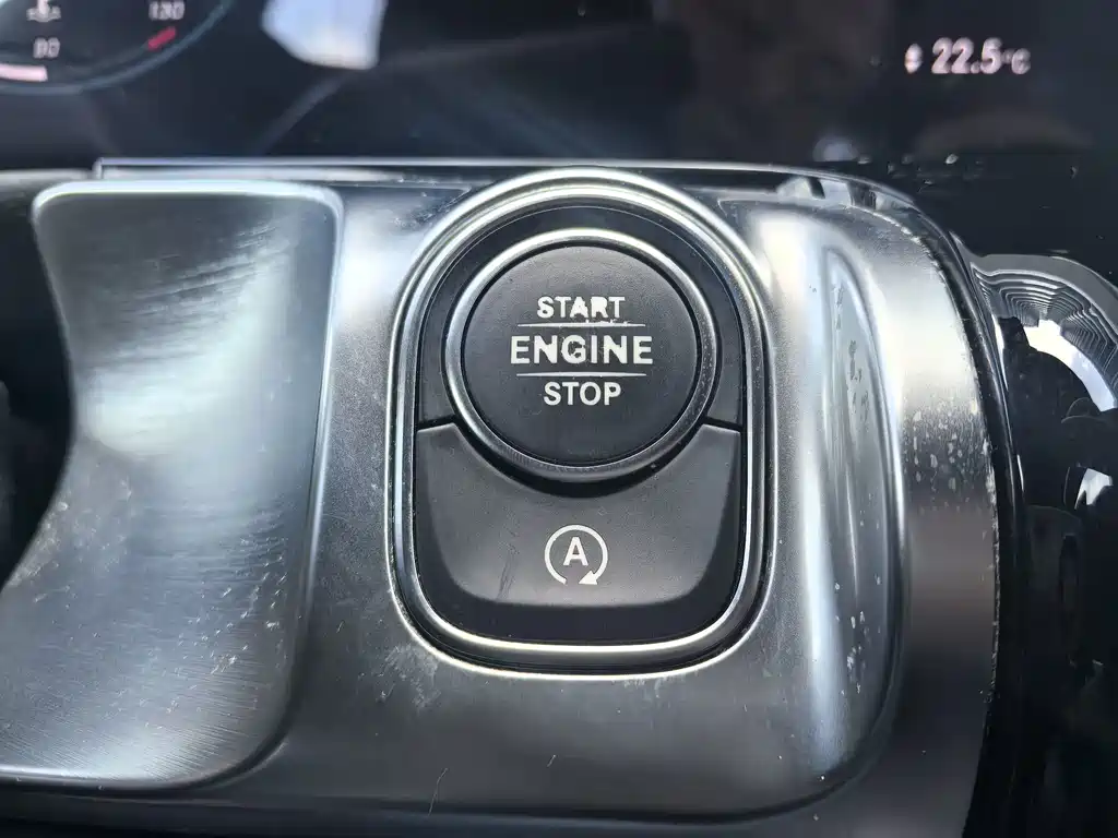 Mercedes-Benz GLB — миниатюра 25