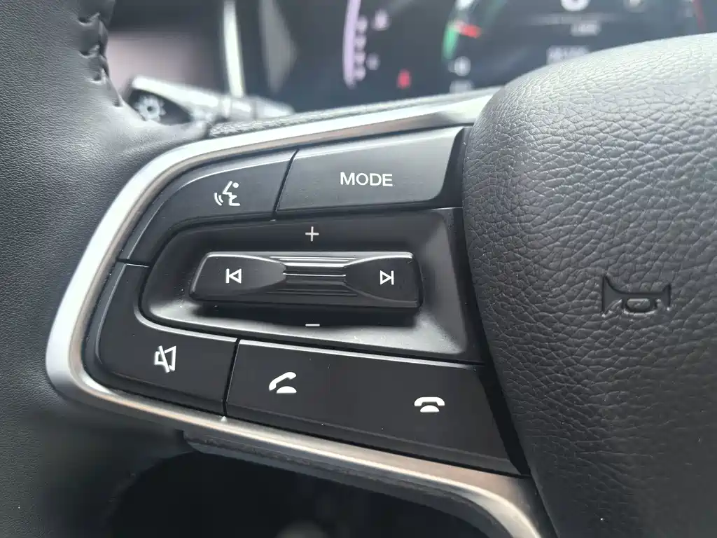 GAC Motor Trumpchi M6 — миниатюра 17
