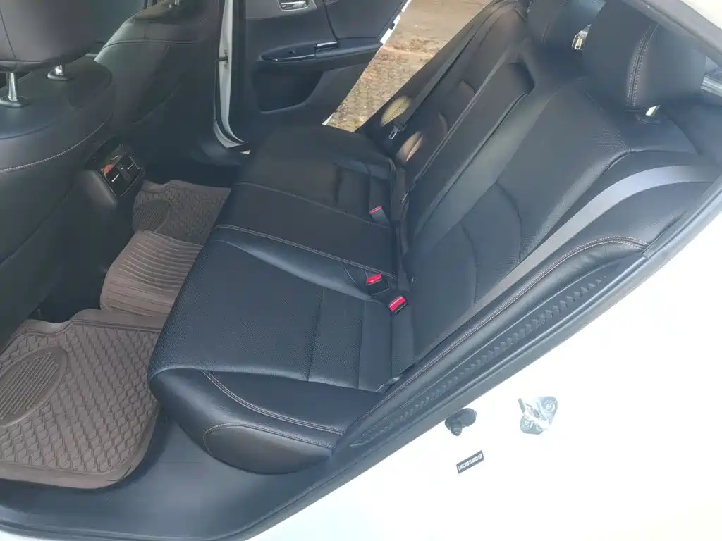Honda Accord — миниатюра 15
