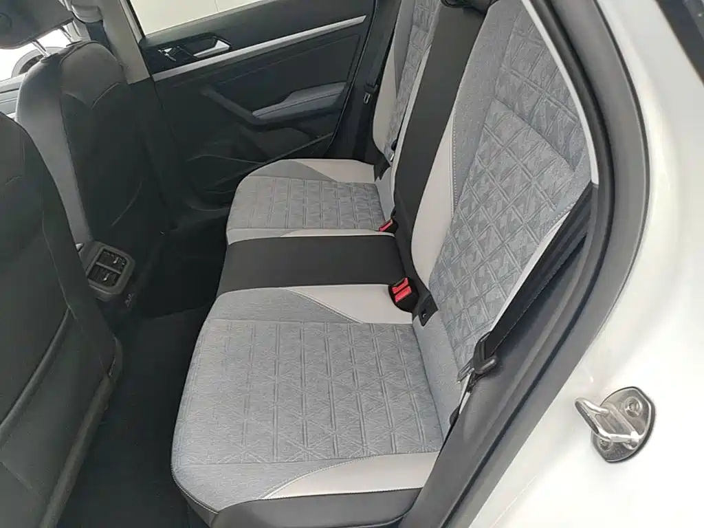 Volkswagen Lavida — миниатюра 17
