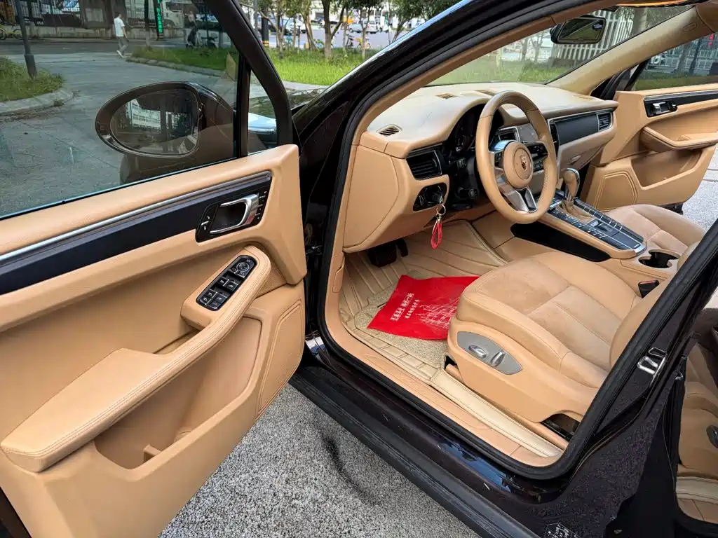 Porsche Macan — миниатюра 18