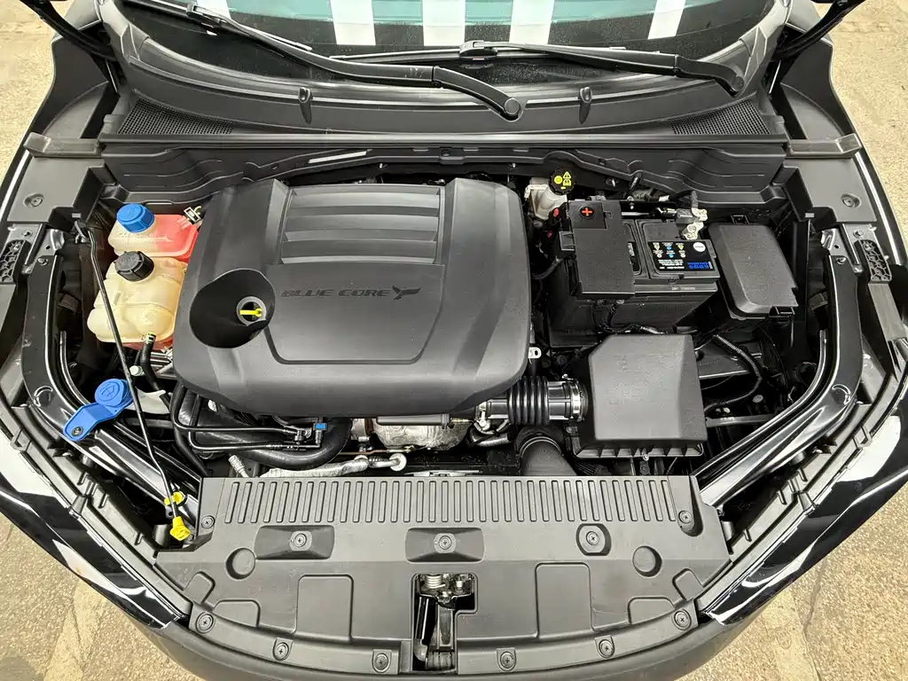 Changan UNI-T 2.0T Navigator Type, фото 5