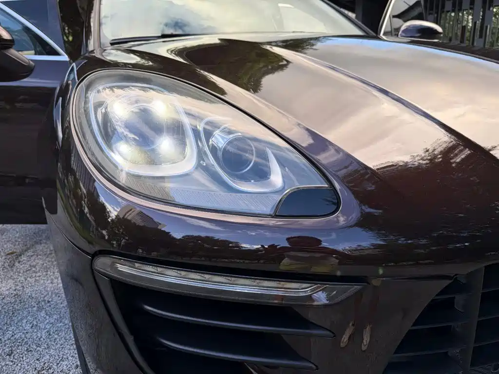 Porsche Macan — миниатюра 22