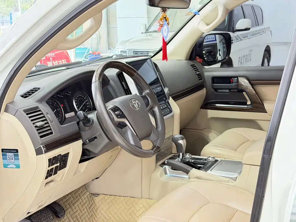 Toyota Land Cruiser 2020 4.0L GX-R