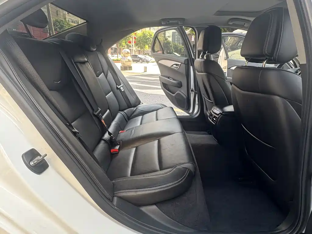 Cadillac ATS-L — миниатюра 11