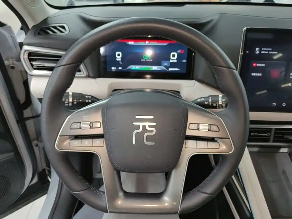 BYD Yuan UP — миниатюра 11