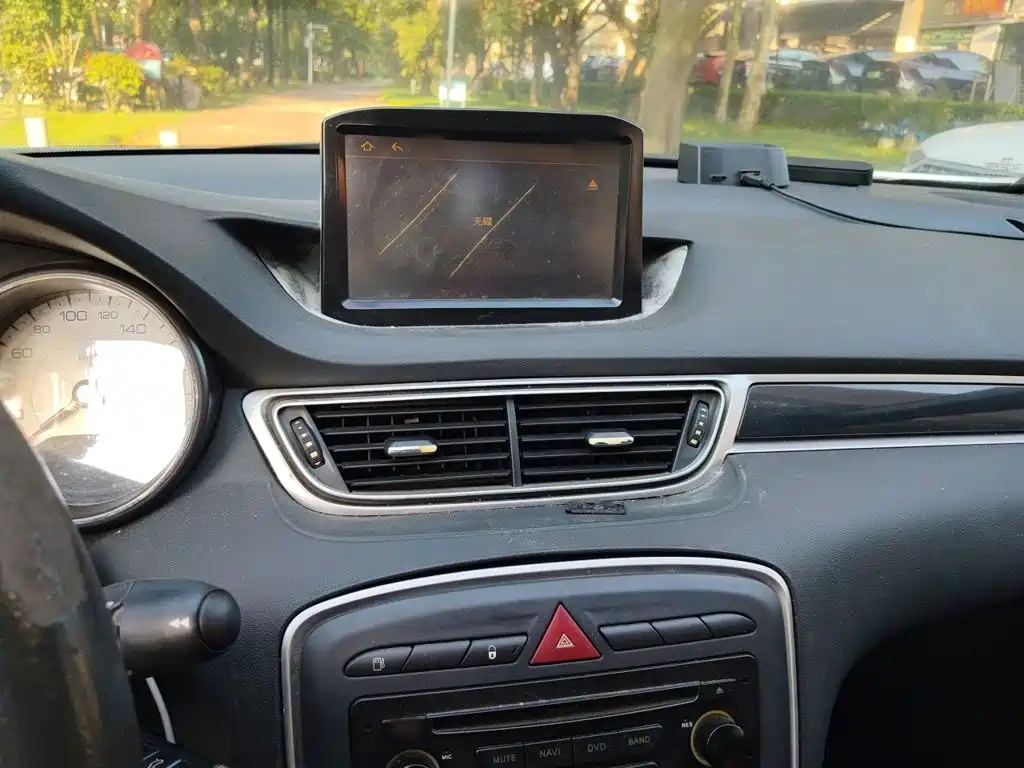 Peugeot 308 — миниатюра 6