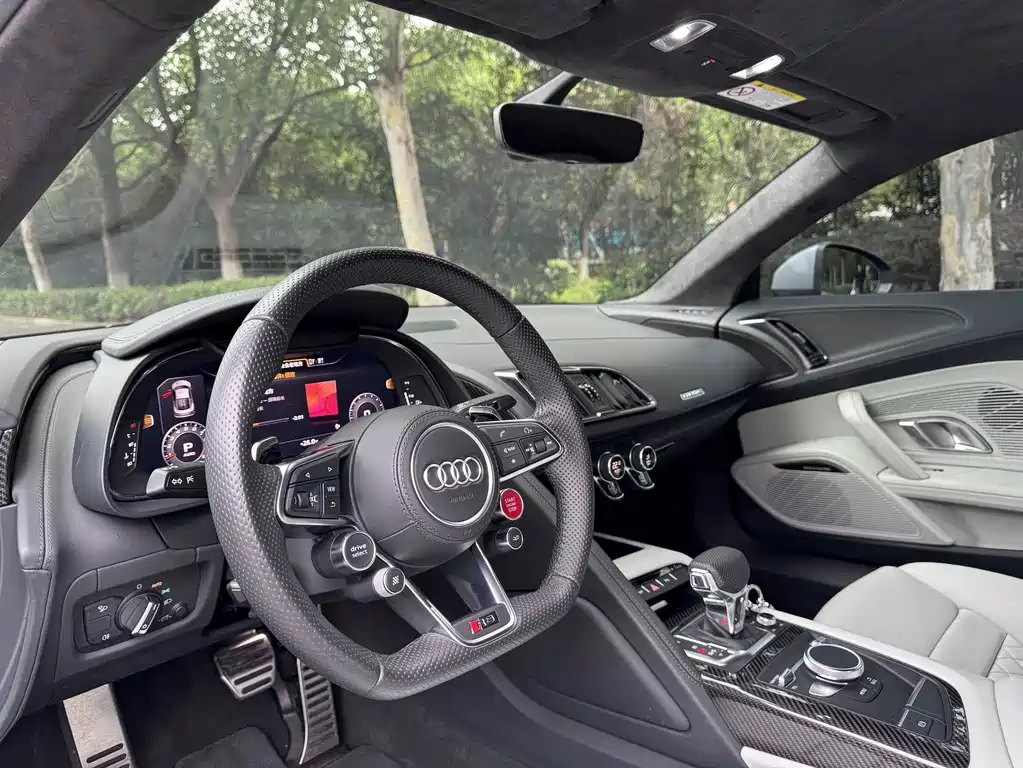 Audi R8 — миниатюра 7