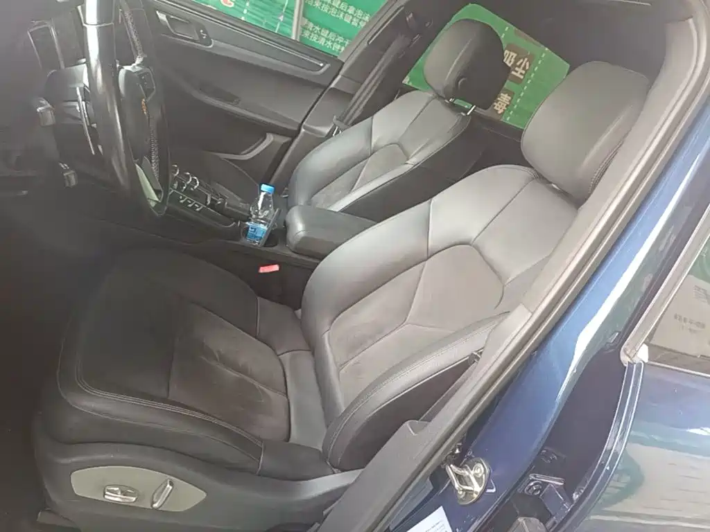 Porsche Macan — миниатюра 15