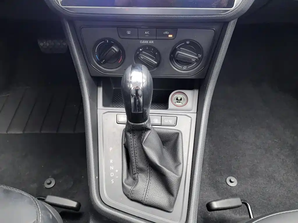Volkswagen Lavida — миниатюра 13