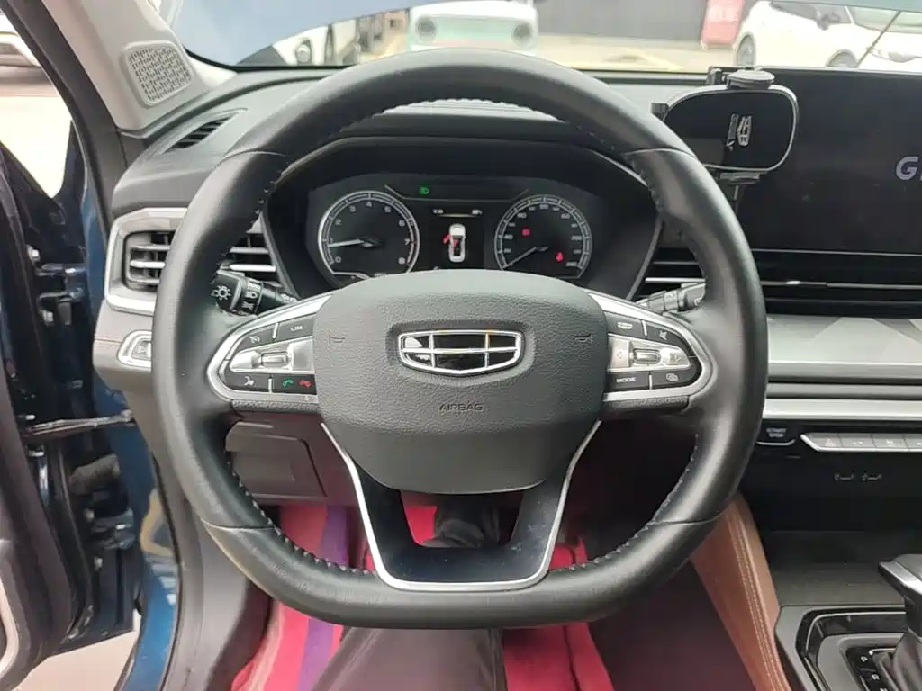 Geely Vision X6 — миниатюра 11