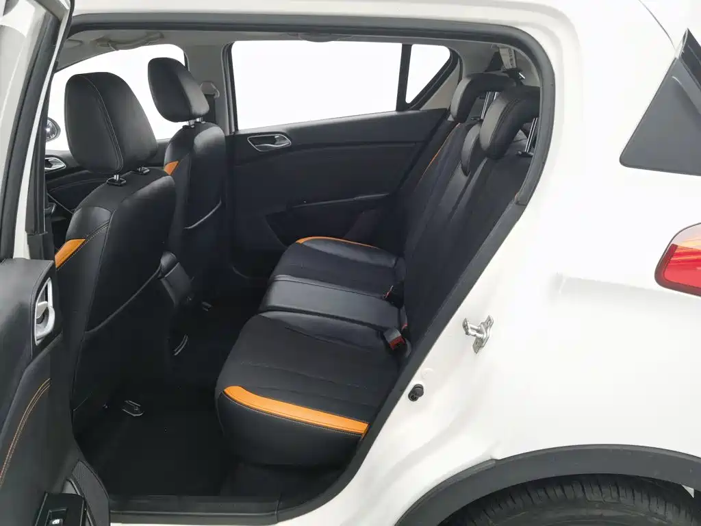 Baojun 310 — миниатюра 15