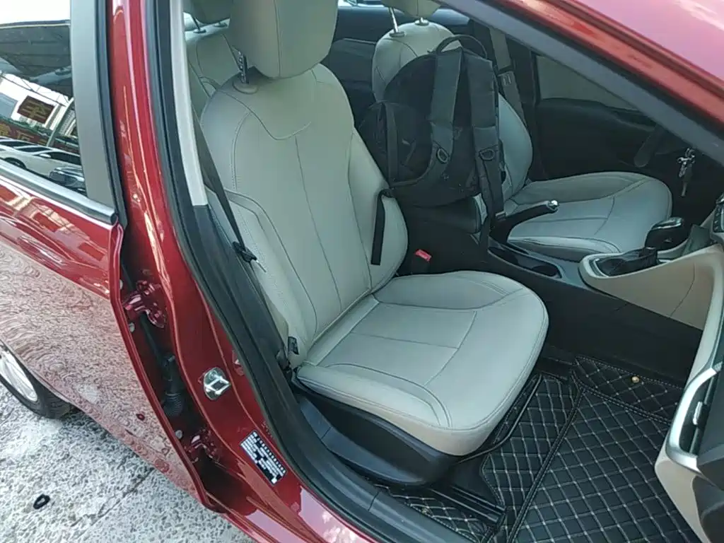 Buick Excelle — миниатюра 25