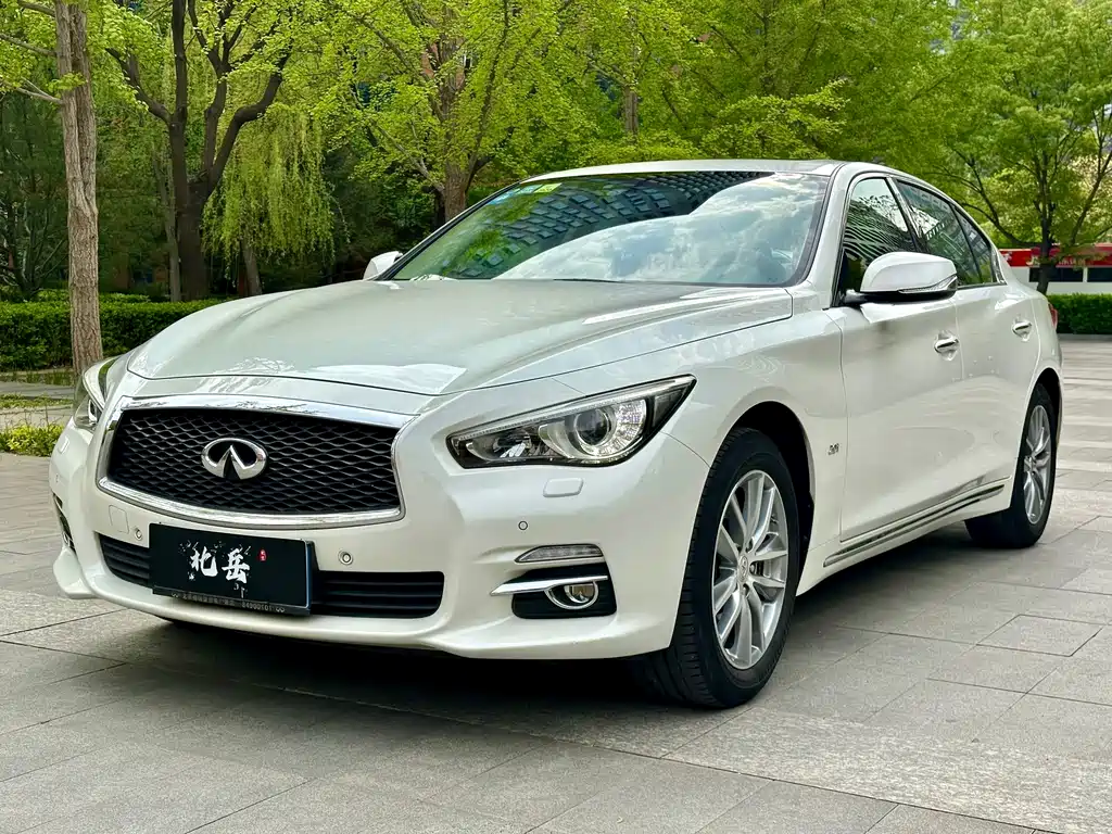 Infiniti Q50L 2016