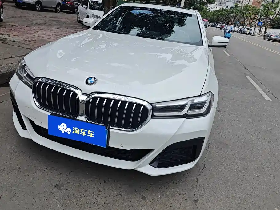 BMW 5 Series 2023