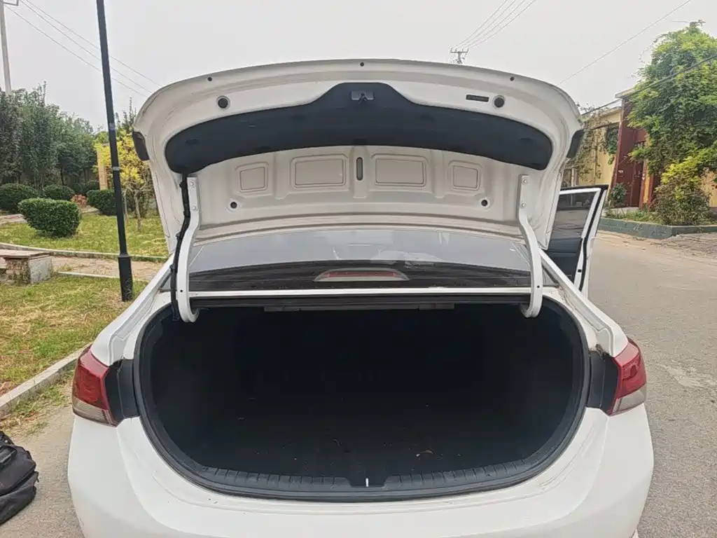 Hyundai Verna — миниатюра 19