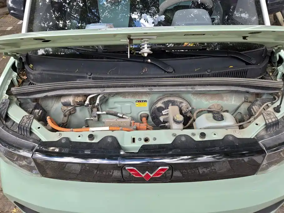 Wuling MINIEV — миниатюра 10
