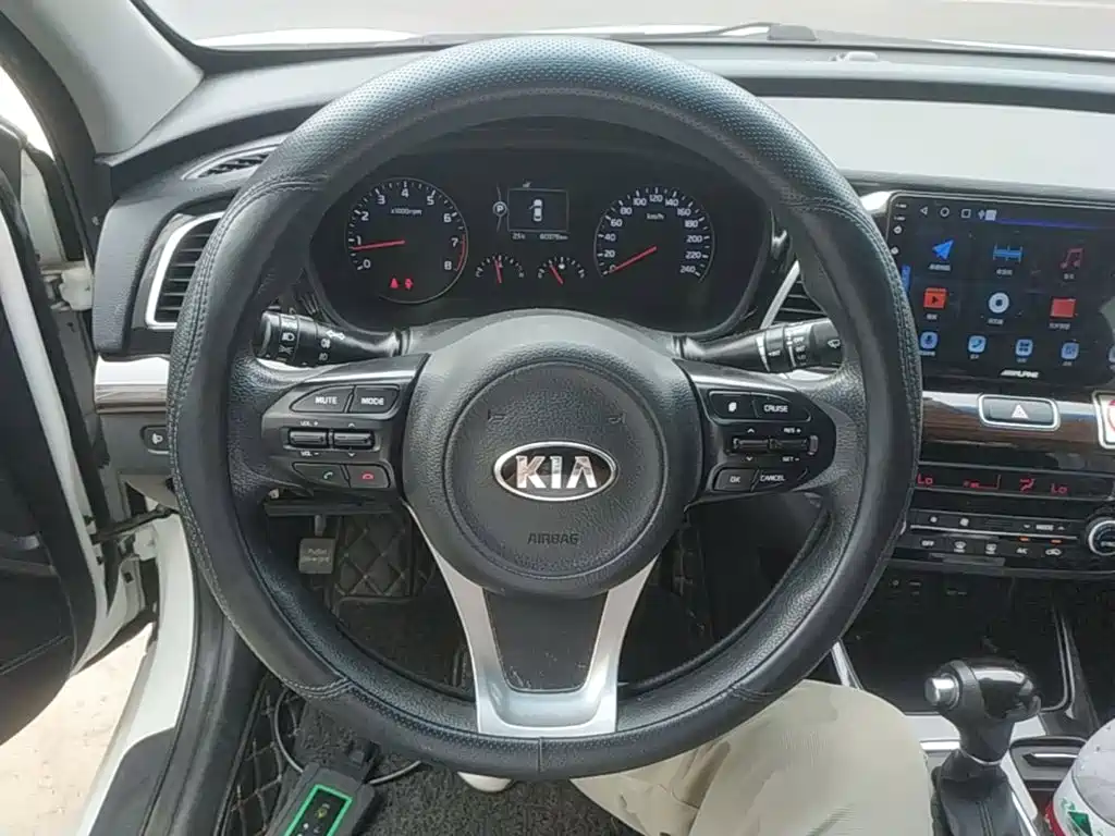 Kia K4 — миниатюра 11