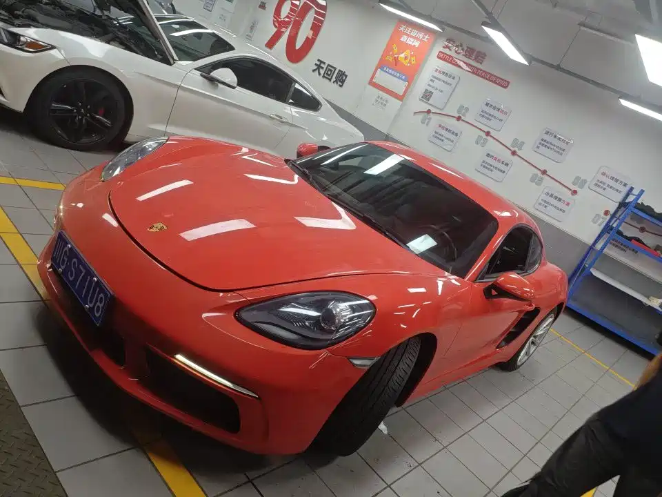Porsche 718 2016