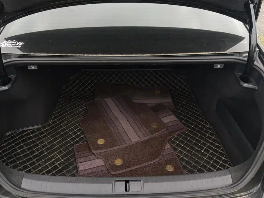 Volkswagen Magotan — миниатюра 4