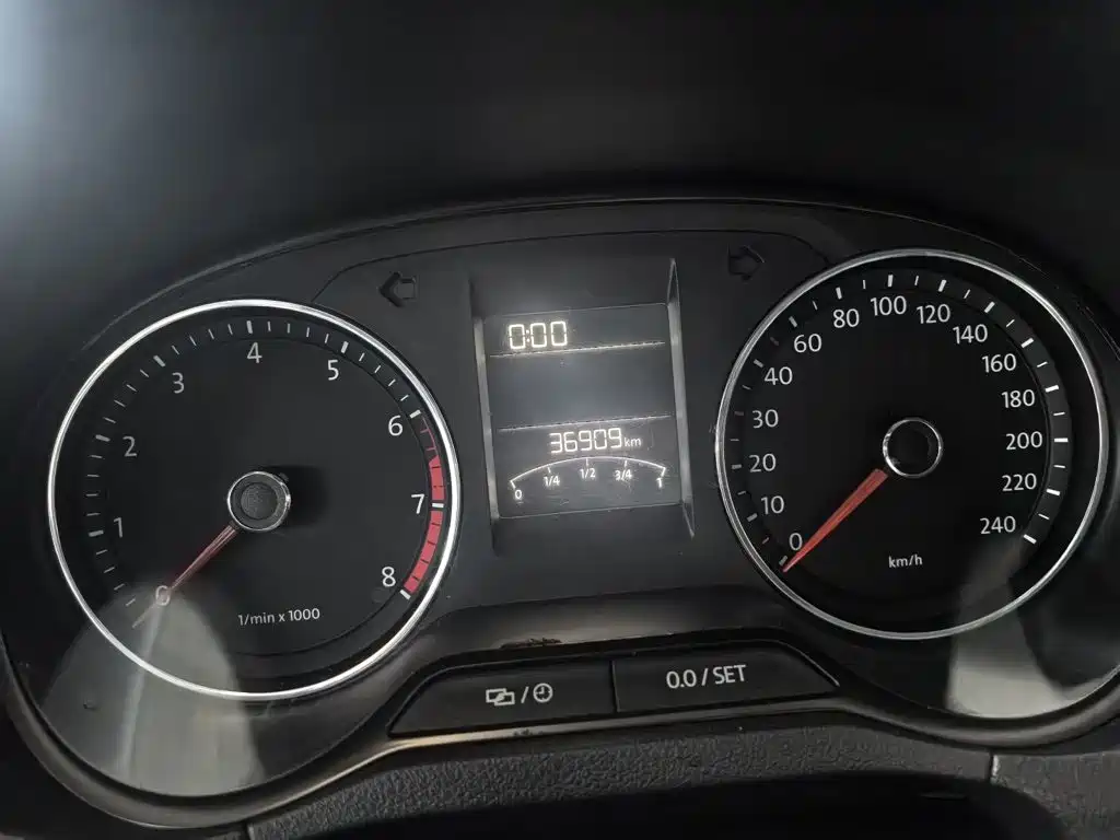 Volkswagen Polo — миниатюра 14