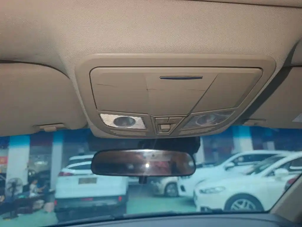 Geely Emgrand — миниатюра 18