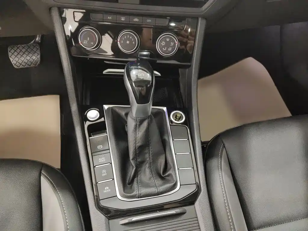 Volkswagen Sagitar — миниатюра 10